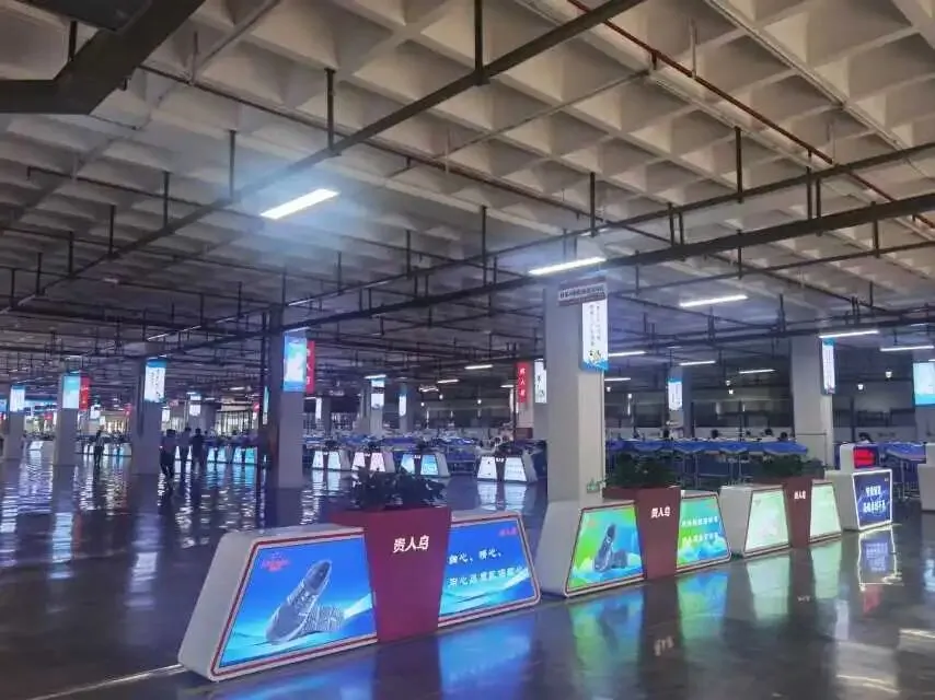 90%的人没有穿,叫市场;90%的人没有卖,叫商机内行人告诉你:加入爱多步的10大好处,你看懂智能穿戴这个新风口了吗?