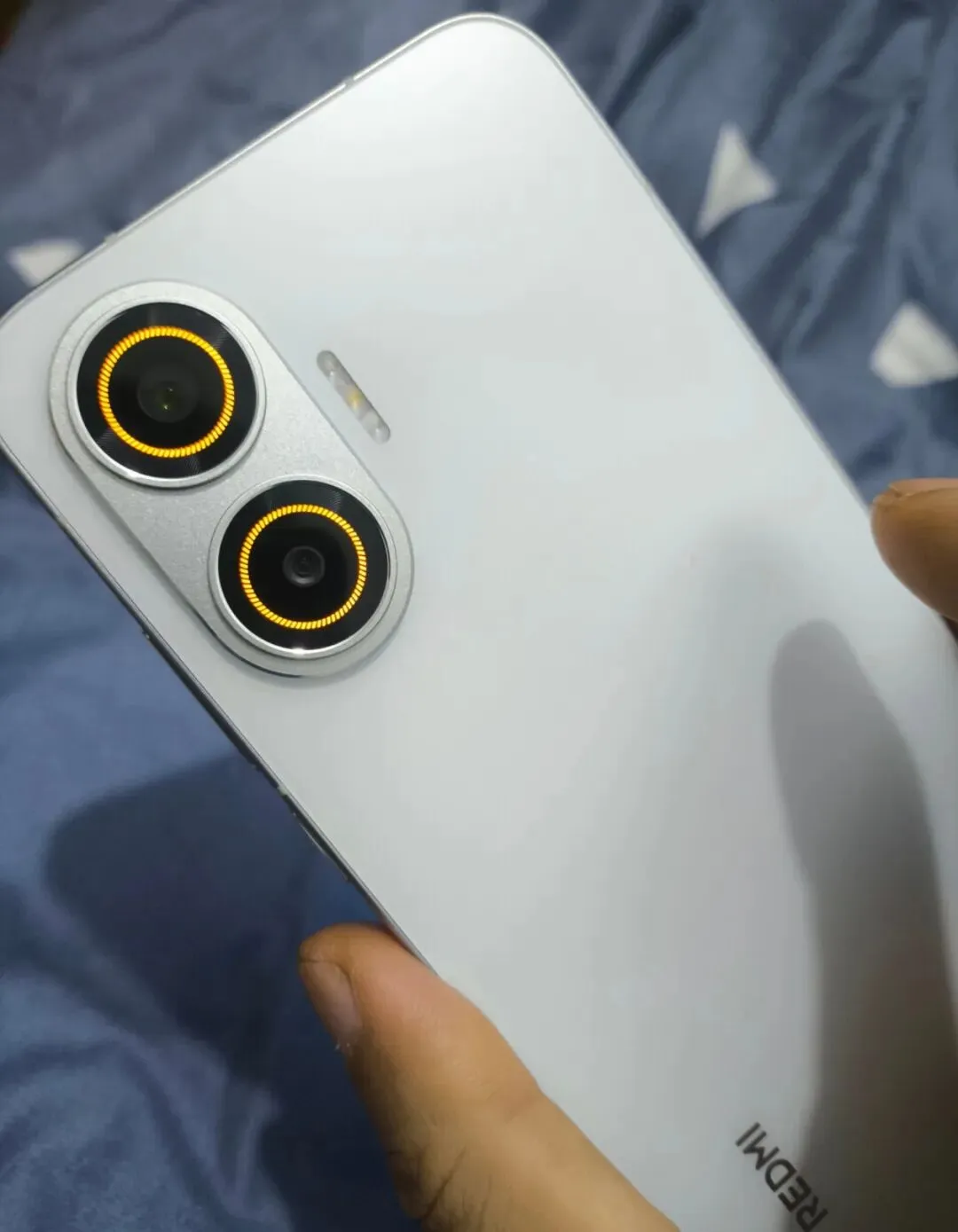 手机涨价潮席卷市场,这款16GB+1TB千元神机成性价比独苗,且买且珍惜!