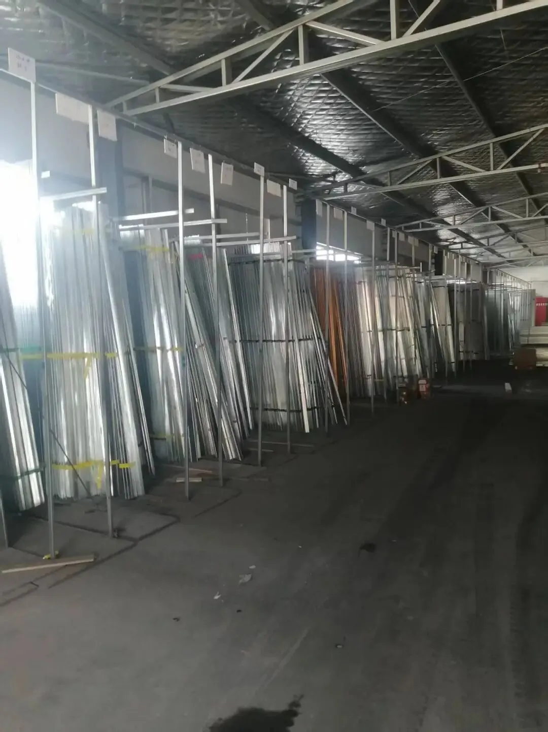 装修不想跑市场?找兰姐!师傅开单我配货,沙子水泥石膏板…送到工地,省心省力