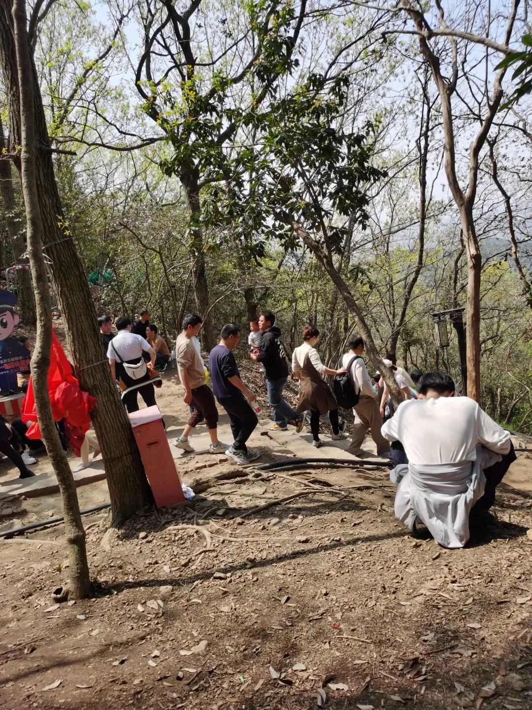 攒股收息:在波动的市场里,做自己的登山者