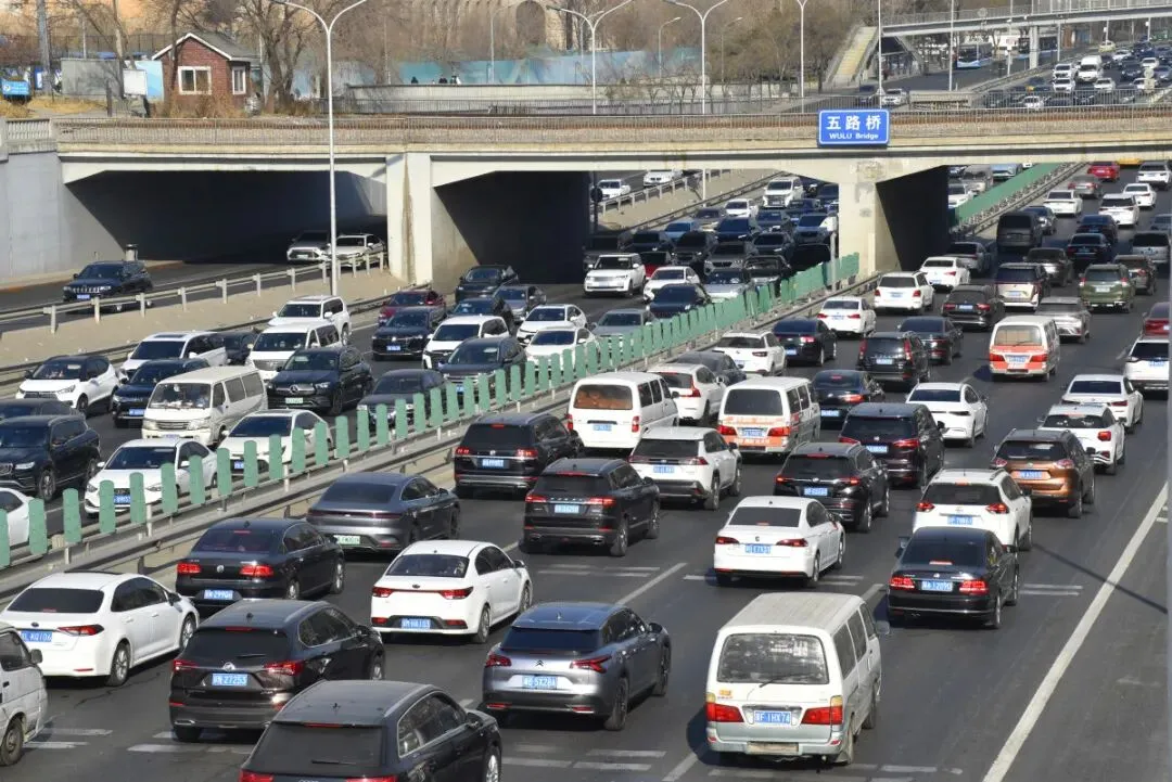 如果油价上涨成为新能源汽车阵营的营销筹码,未来预期将难以积极