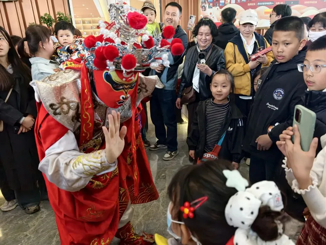 固原这家营销中心开放即顶流苏杭园林改善房太香了