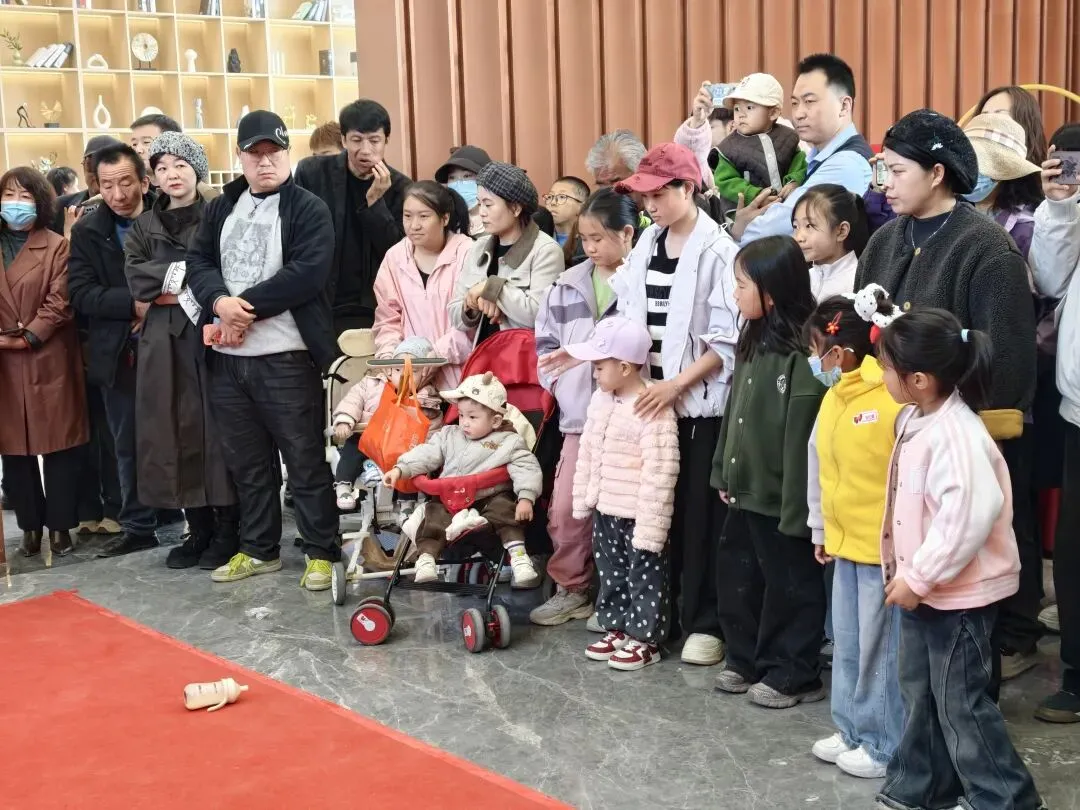 固原这家营销中心开放即顶流苏杭园林改善房太香了