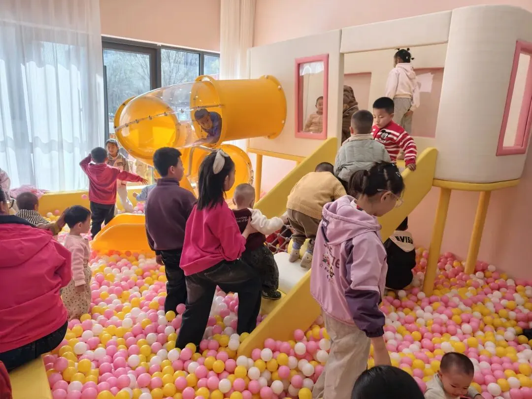 固原这家营销中心开放即顶流苏杭园林改善房太香了