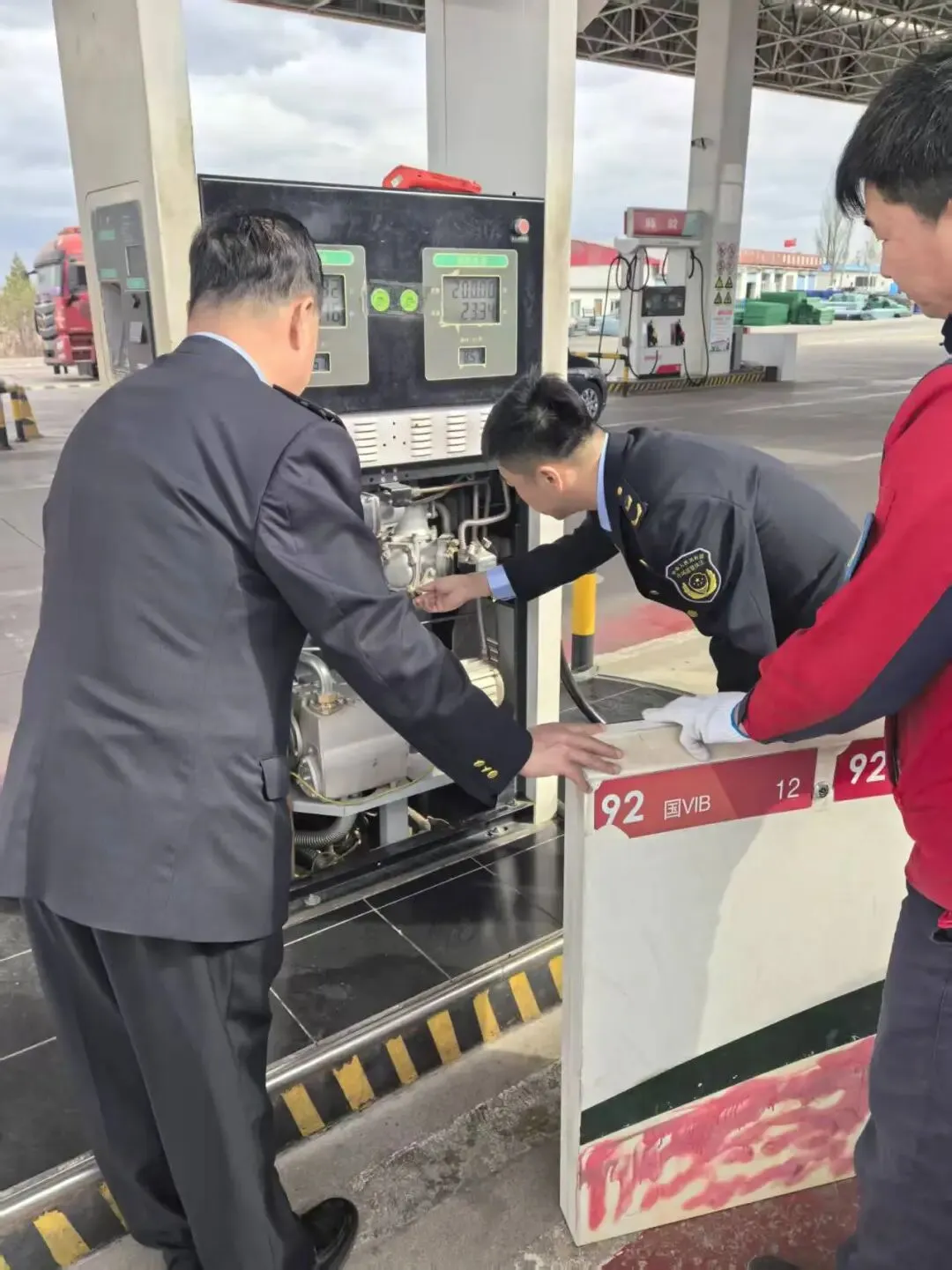 【聚焦】准格尔旗市场监督管理局全力服务推动社零稳增长工作