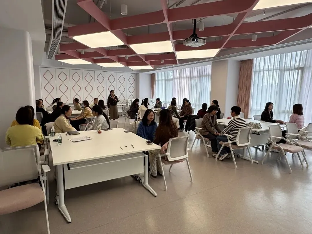 春风润心守巾帼,纾压赋能启新程!区市场监管局妇联举办情绪管理与压力调适专题讲座