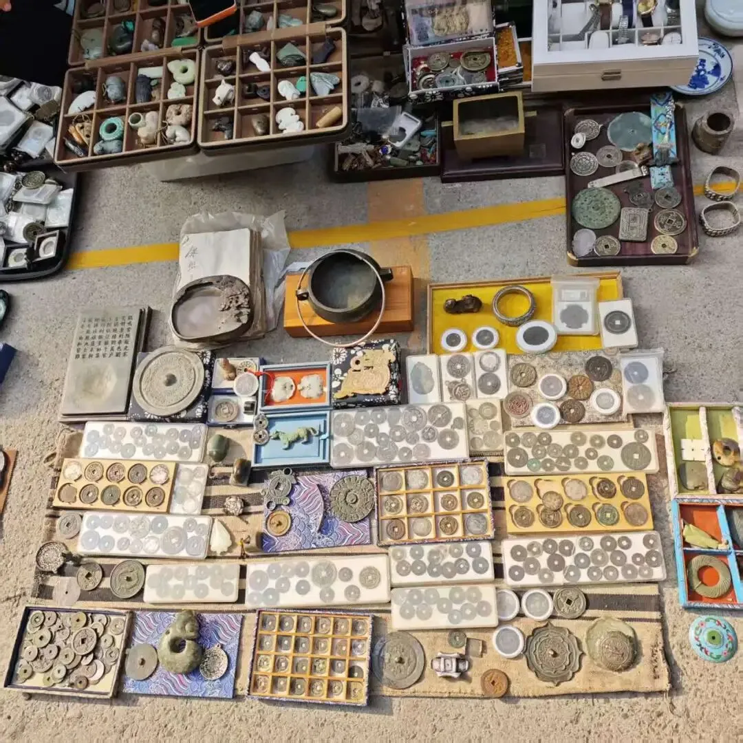 二探药王楼古玩市场