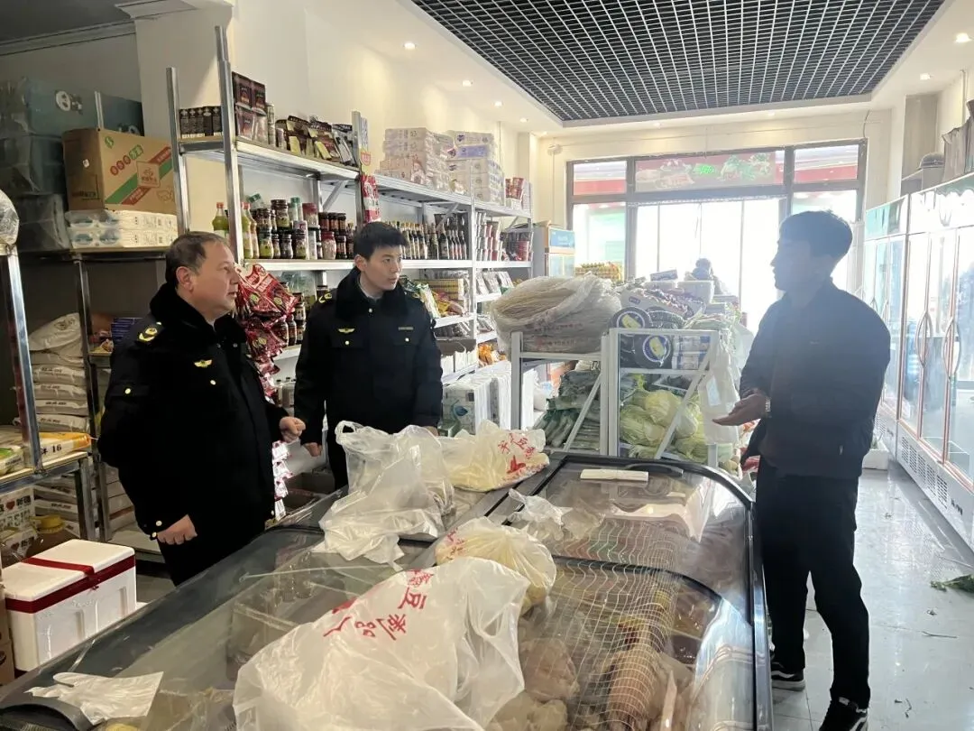 师市市场监管局岁末年初专项监督检查:筑牢民生安全防线,守护节日稳定
