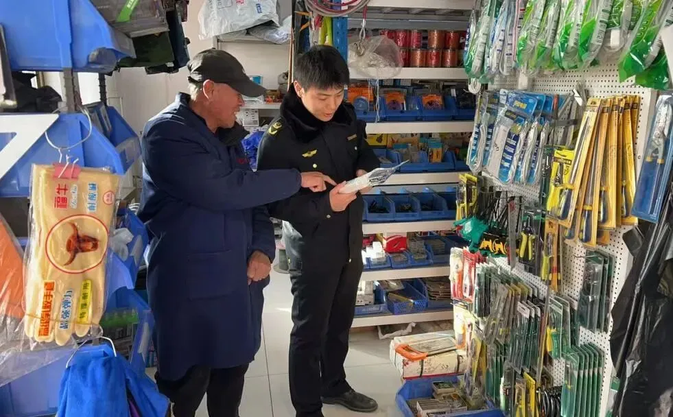 师市市场监管局岁末年初专项监督检查:筑牢民生安全防线,守护节日稳定