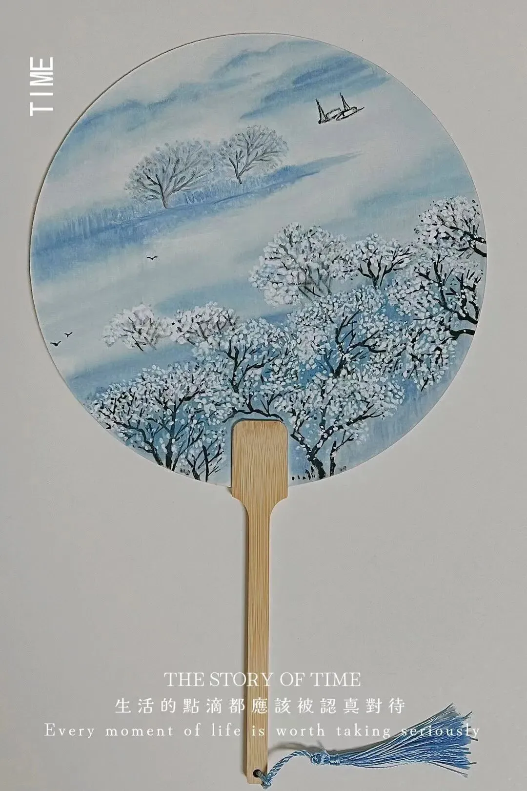 小区跳蚤市场摆国画扇,从无人问津到被围堵!原来国风藏在烟火里