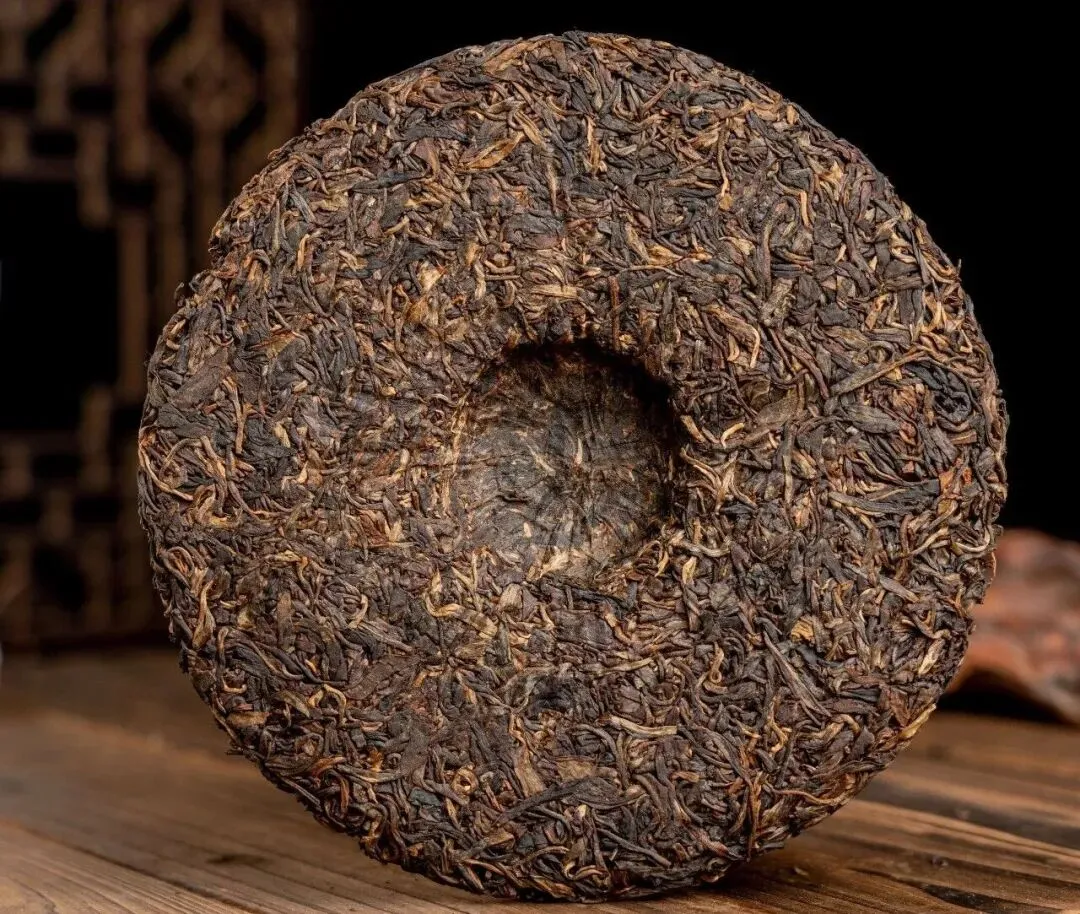 茶叶市场逛了一上午,我空着手出来的