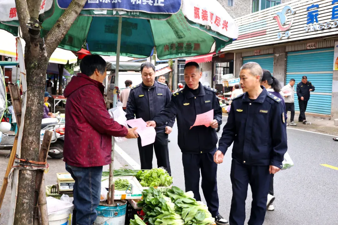 松溪:河东桥头环境整治与市场提升工作精准发力