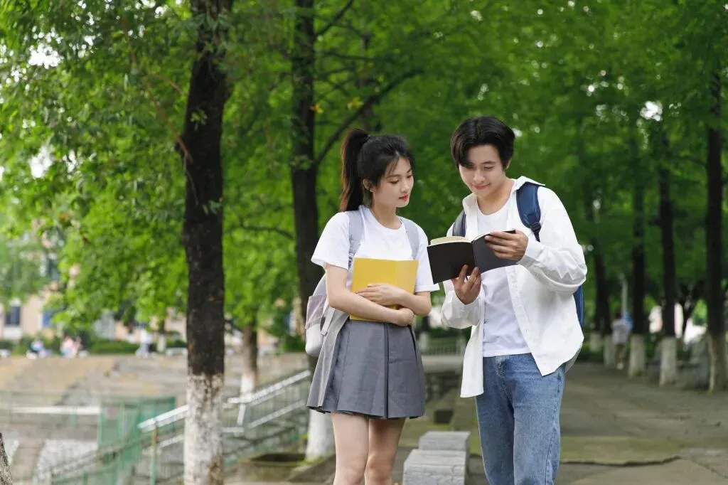 双非“王炸专业”强势崛起:就业市场新势力的崛起与剖析