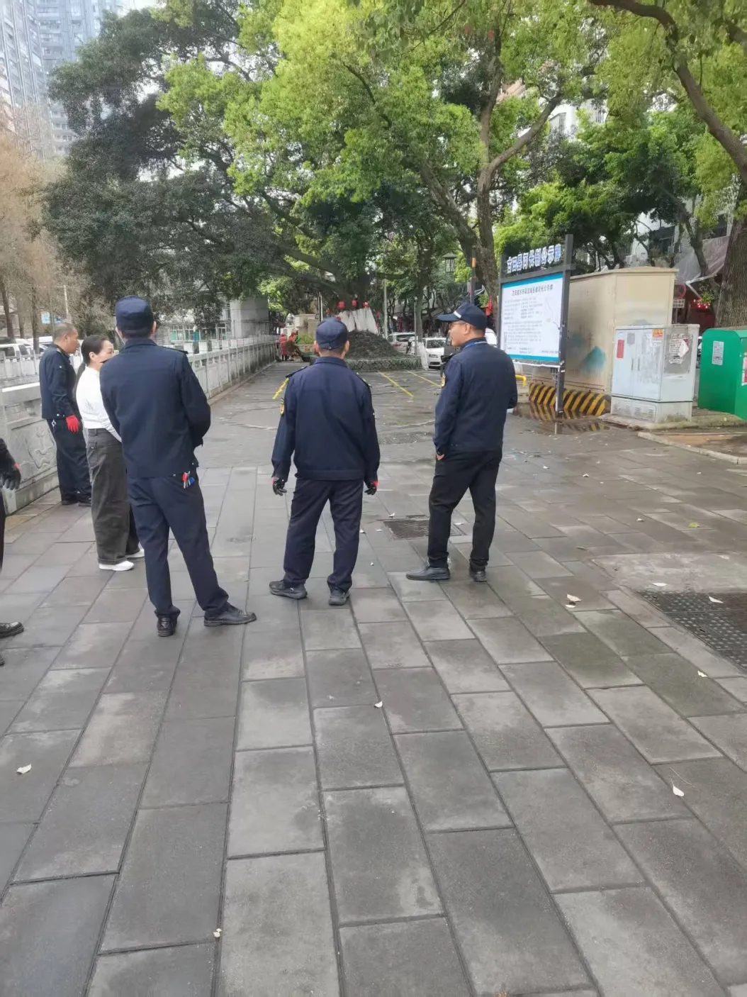 整治大世界农贸市场!