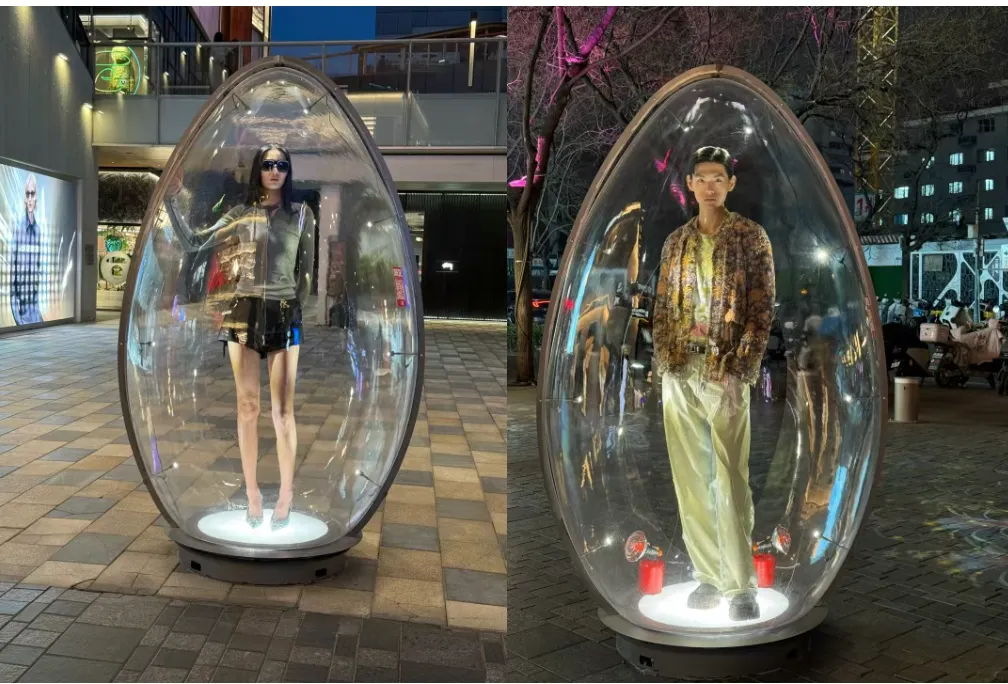 三里屯营销引争议:把模特放进透明装置,到底是艺术还是博眼球?