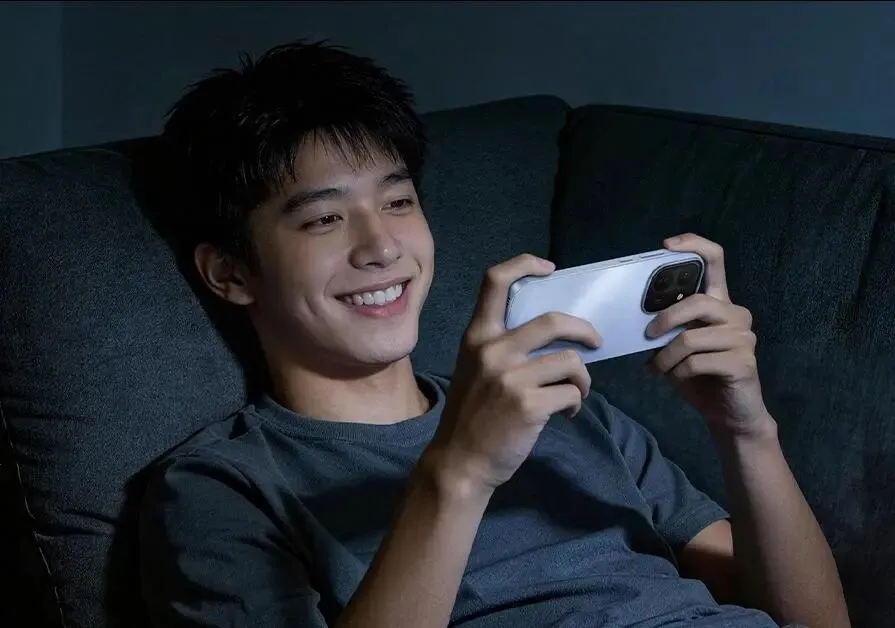 手机市场已变天:这两款千元新机比老款贵好几百,买不买你看着办!