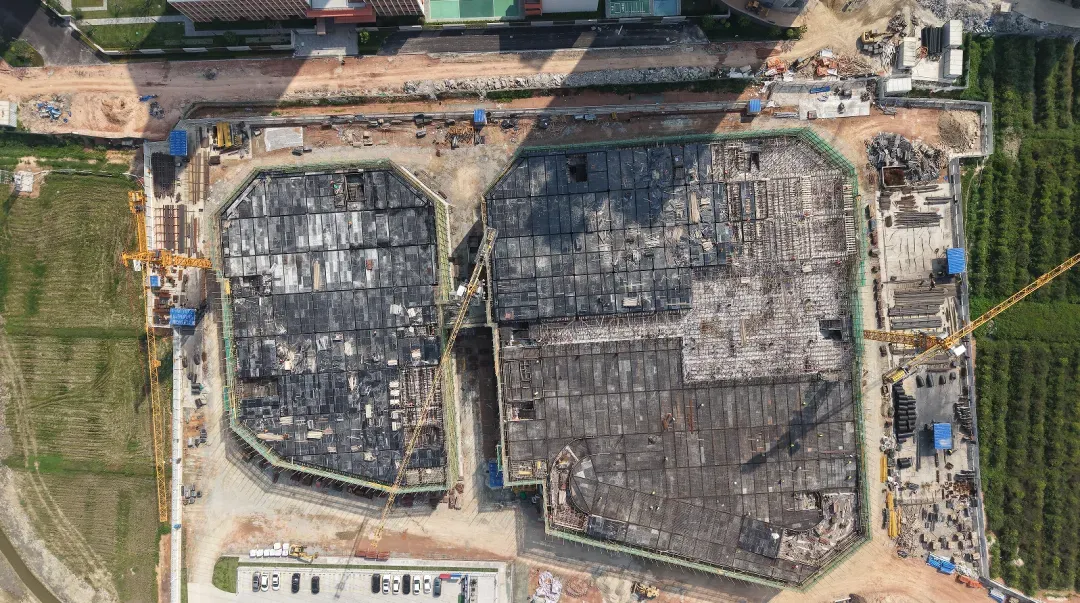 开平这个农贸市场即将封顶