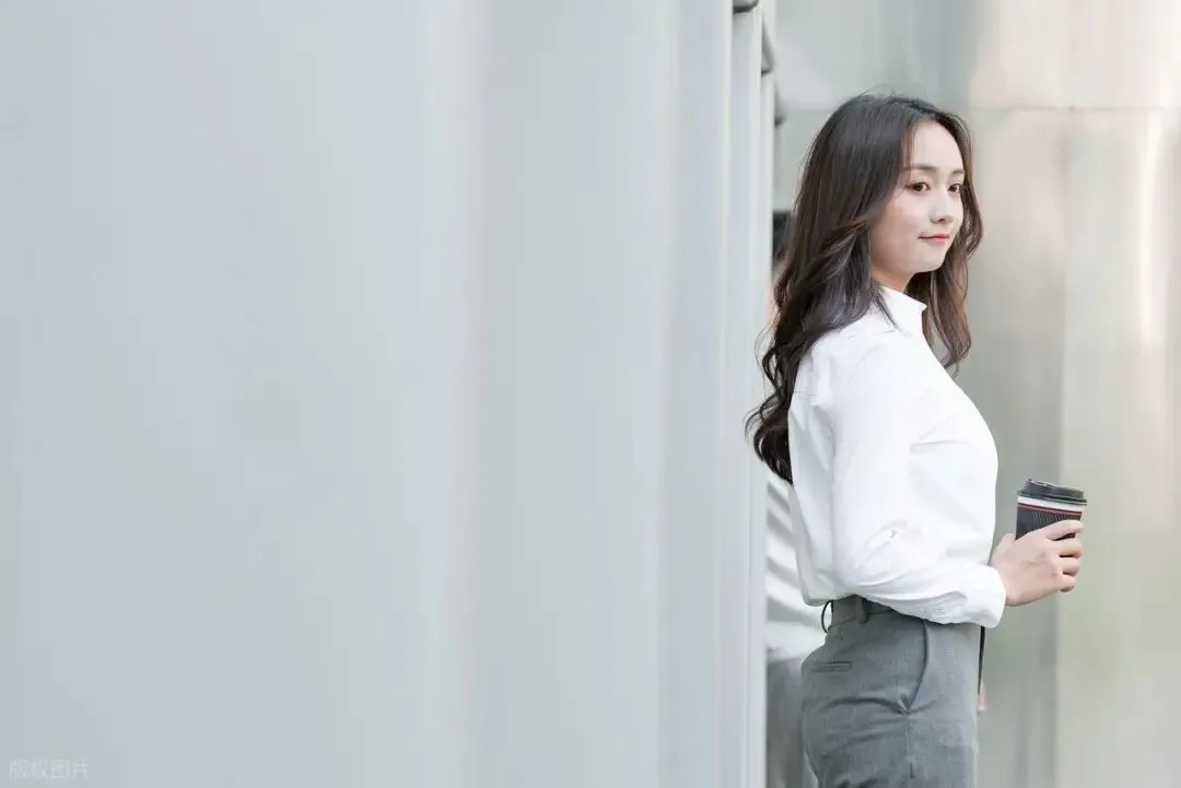 营销技巧:不会接话迟早掉进坑里,分享几个接话技巧让你如鱼得水