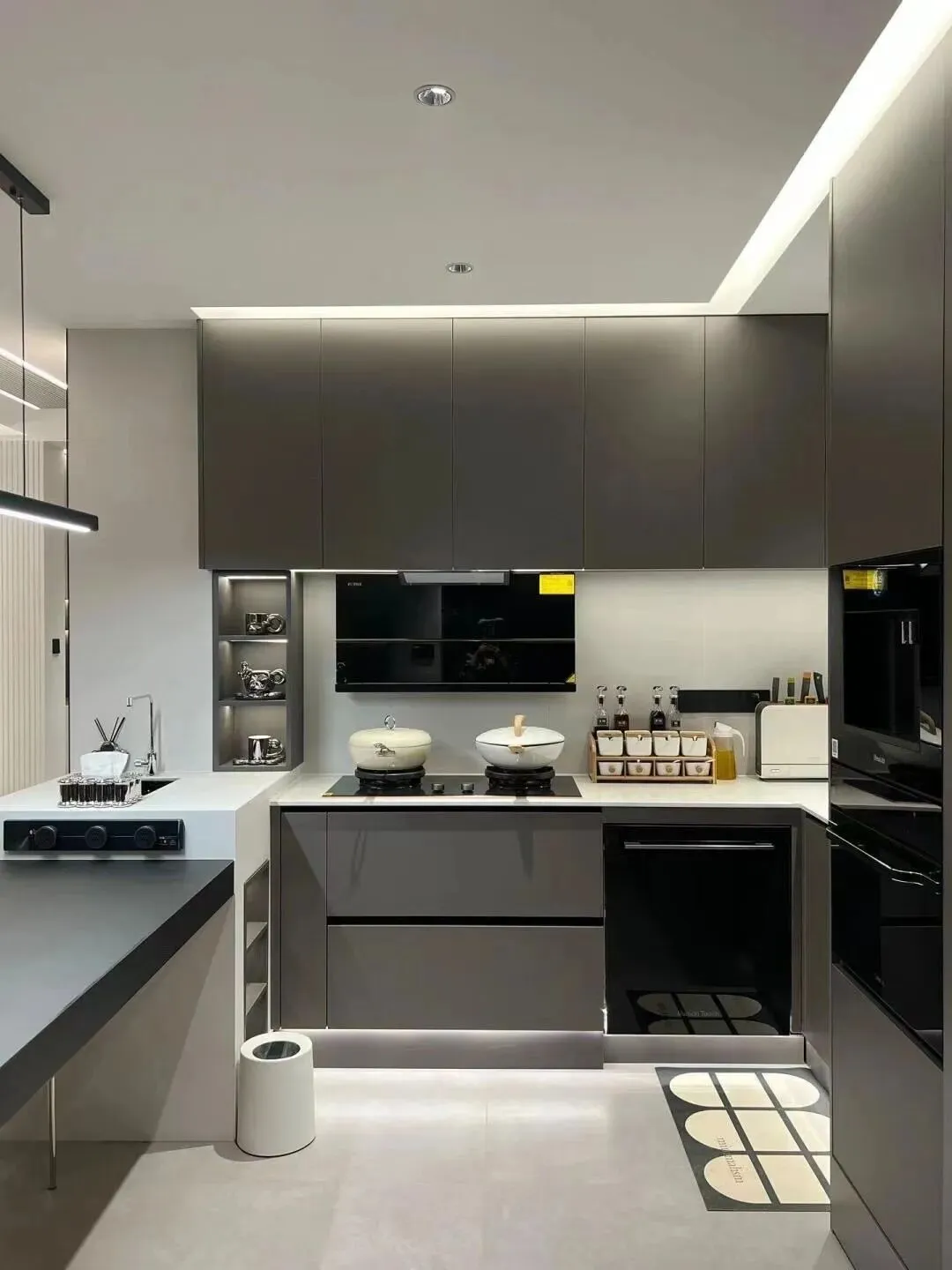 老牌莫干山板材服务商:业务升级与市场突围路径拆解