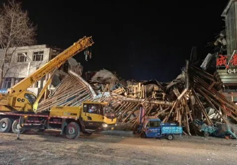 价格断崖式下跌,市场认为大户开始抛售;央视曝光:手机发烫或正被窃密【3月30日周一 新闻速览一分钟】