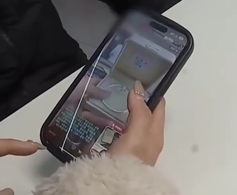 价格断崖式下跌,市场认为大户开始抛售;央视曝光:手机发烫或正被窃密【3月30日周一 新闻速览一分钟】