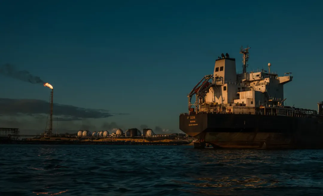 霍尔木兹冲击外溢:干散货市场“暗流涌动”