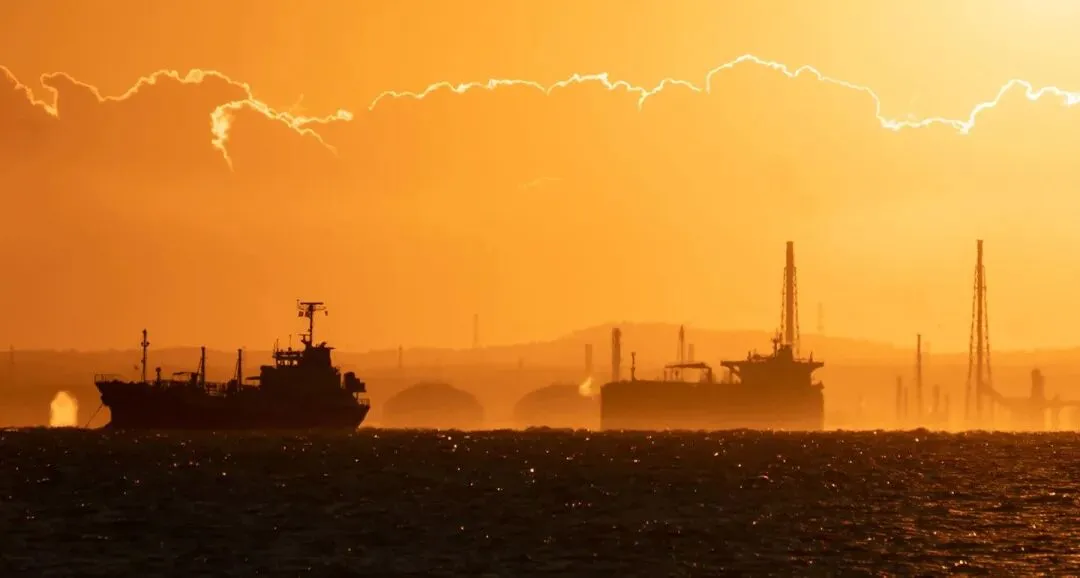 霍尔木兹冲击外溢:干散货市场“暗流涌动”