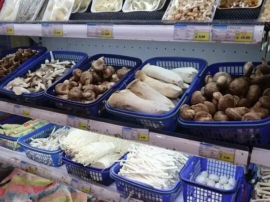 【营销指南】超市4月蔬菜操作全攻略!6大品类选品陈列定价技巧,让春季鲜蔬销售翻倍,店长员工必藏实战手册