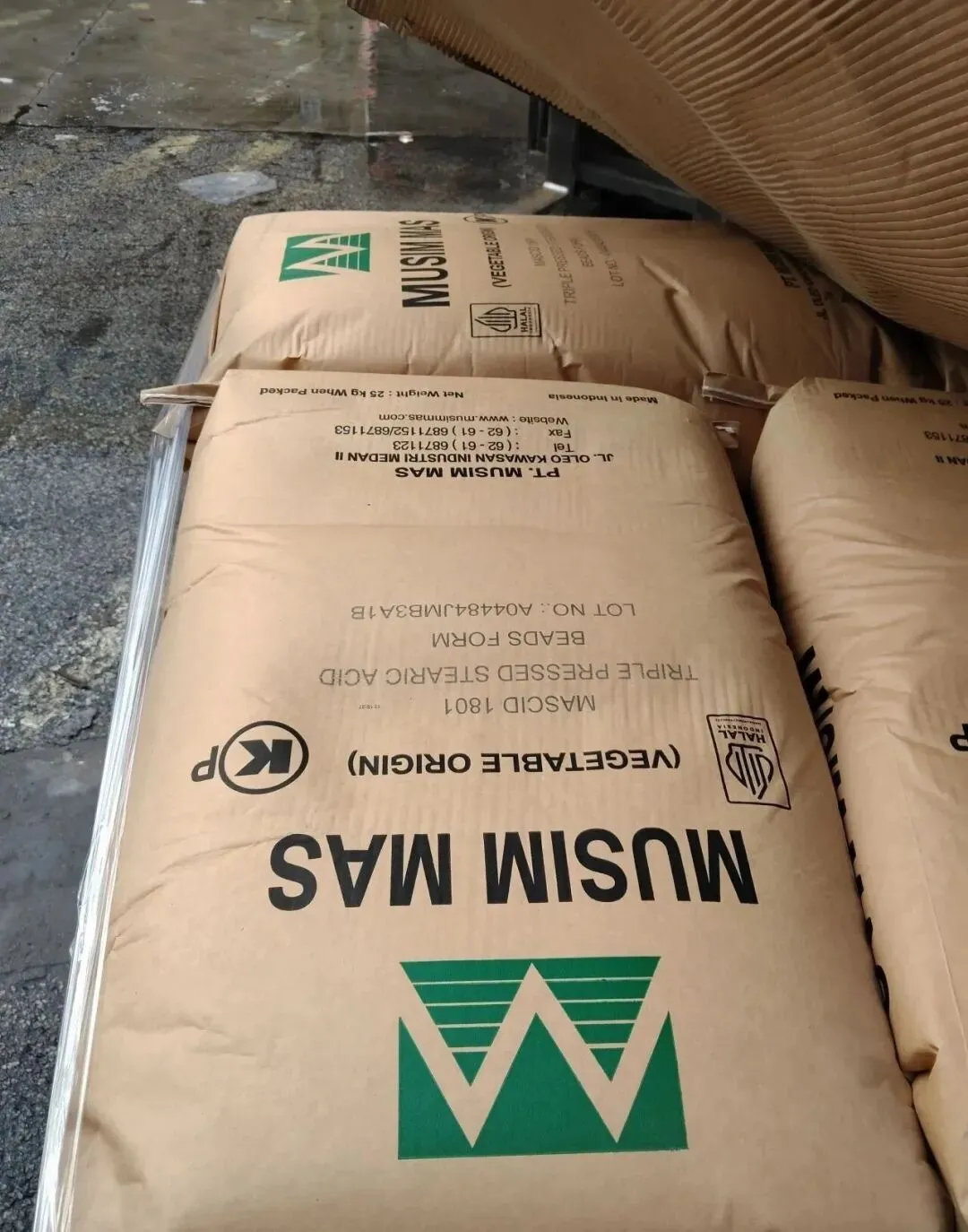 硬脂酸的性质、生产、应用与市场全解析