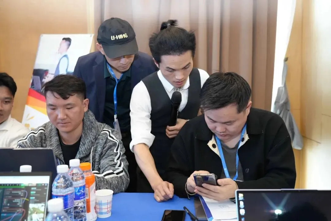 单个账号获客100+用AI复制爆款,私信根本回不完!