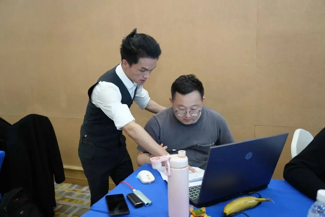 单个账号获客100+用AI复制爆款,私信根本回不完!