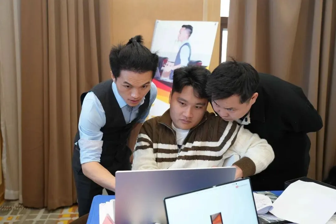 单个账号获客100+用AI复制爆款,私信根本回不完!