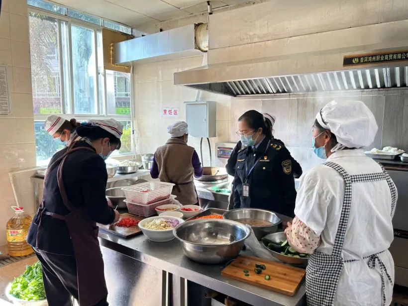 江城县市场监管理圆满完成两会重大活动餐饮服务食品安全监督保障任务