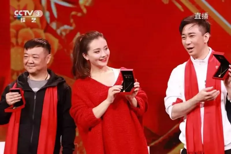 黄金界里的营销金点子,赛菲尔珠宝打造春节跨界营销新玩法