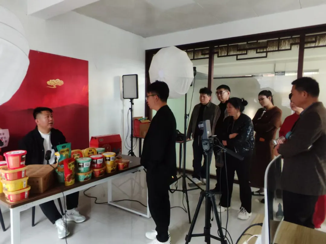 濉溪县市场监管局赋能个体工商户网络直播培训开启数字化新赛道