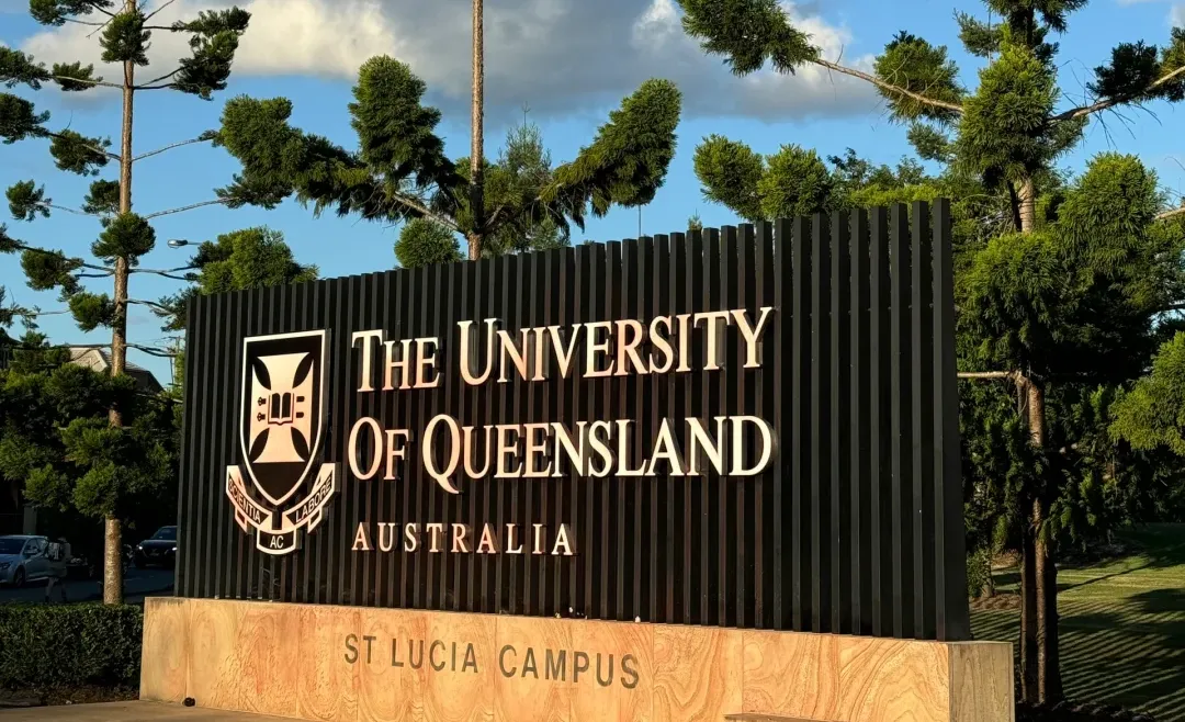 OFFER|澳科市场营销学长GPA2.7,QStop50院校商科offer大丰收!