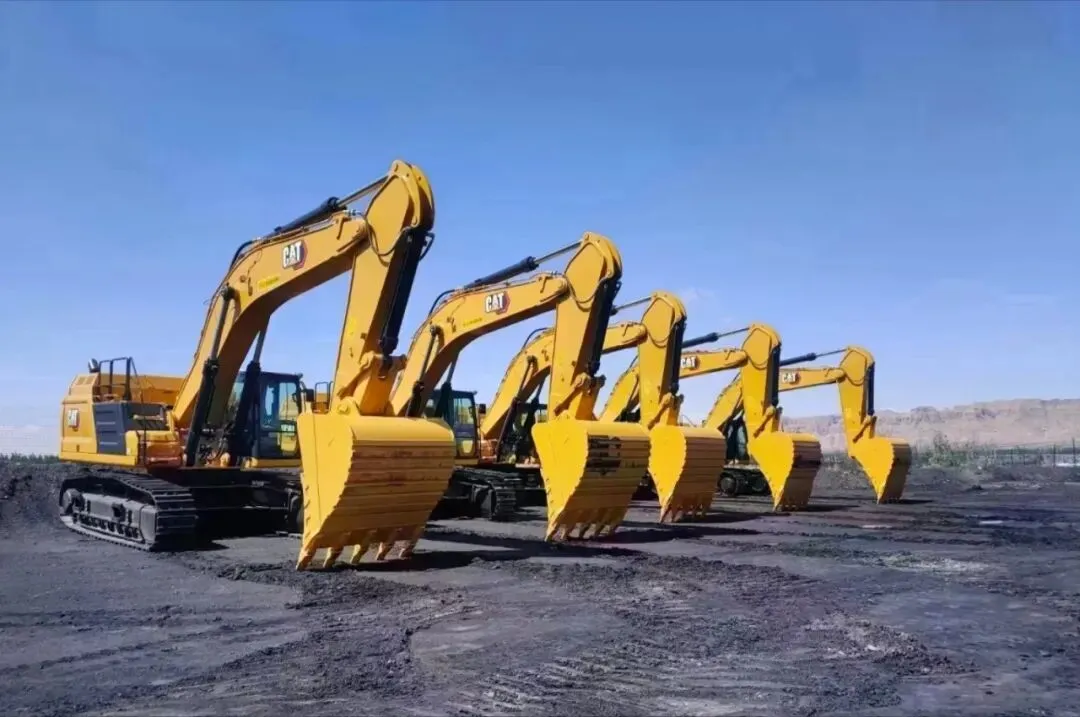 卡特彼勒挖机为何称霸市场?耐用与高价背后的真相