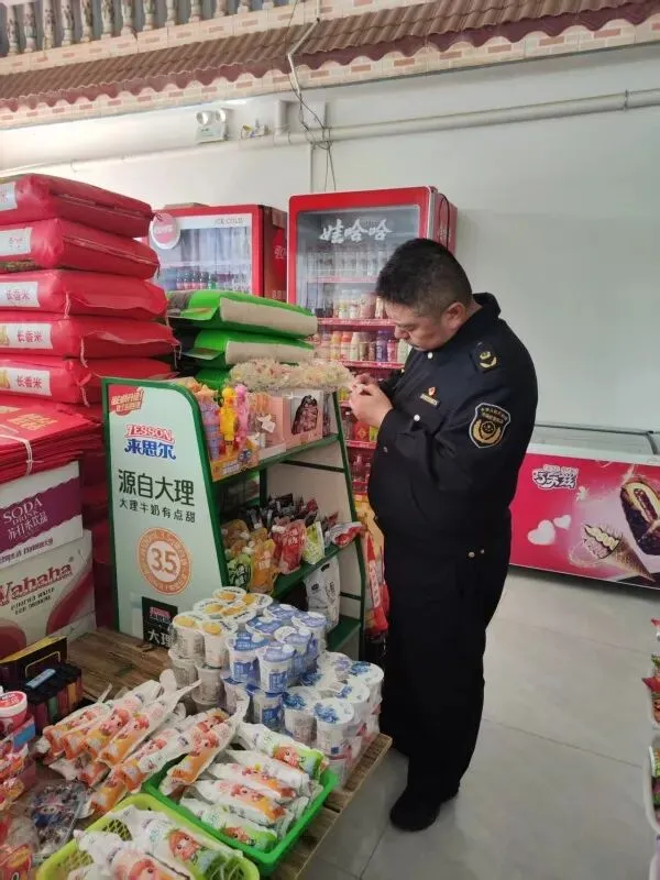 筑牢校园食品安全防线 阿子营市场监管所开展校园及周边食品安全专项检查
