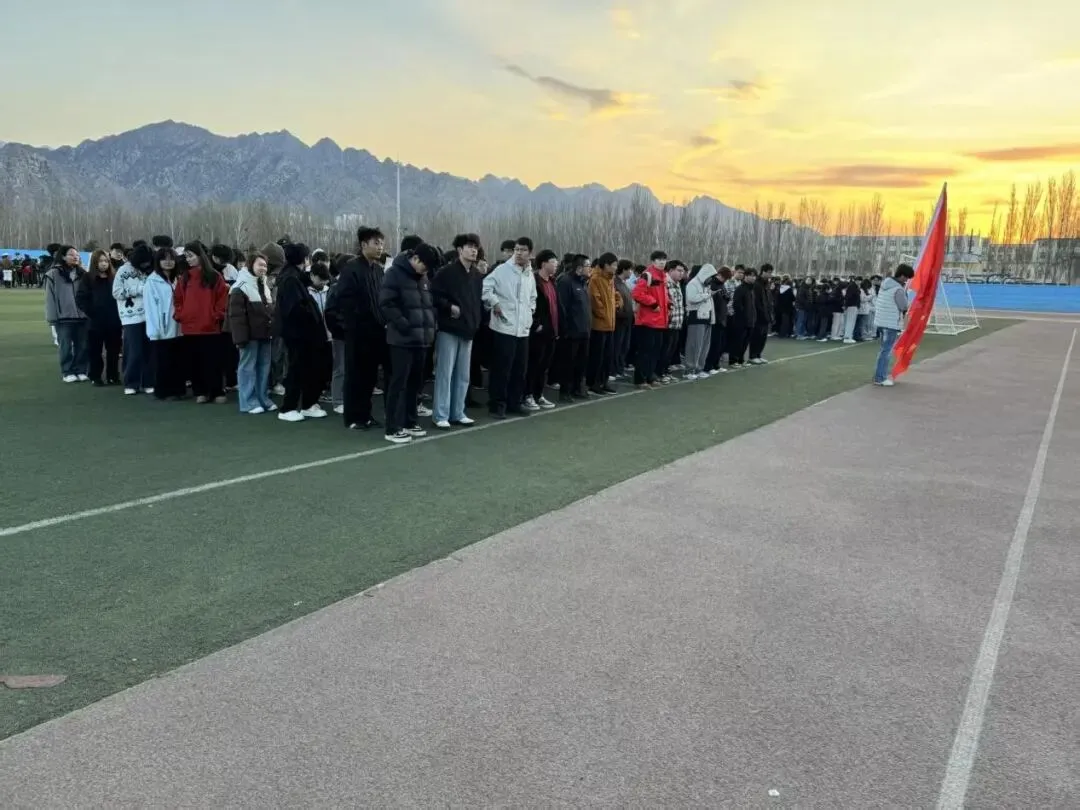 计算机技术系举办“青春逢盛世,奋斗正当时”主题升国旗仪式