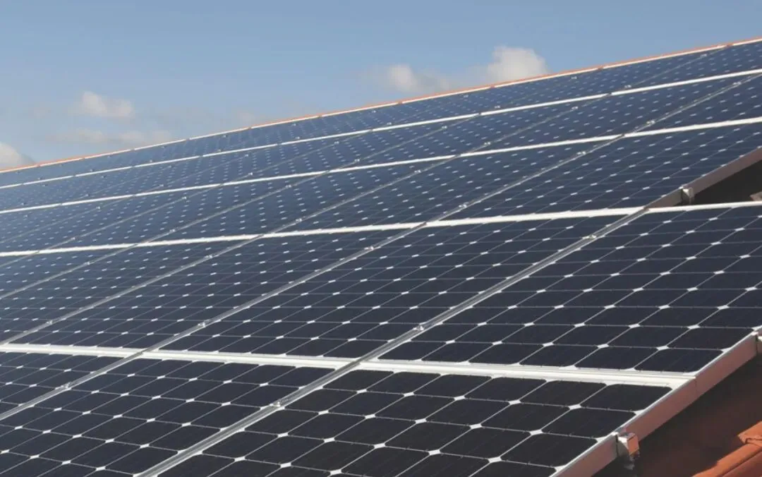 迪拜巨头进军伦敦,押注市场触底反弹|2027年起,英国新建房须强制安装太阳能