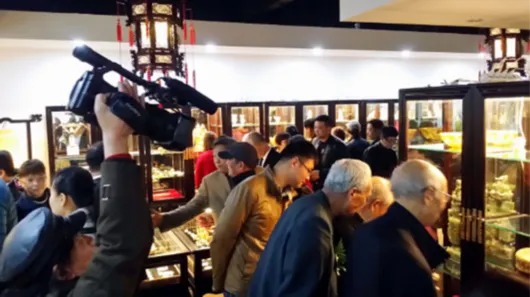 古玩市场正在大洗牌,再不知道就被淘汰出局了!