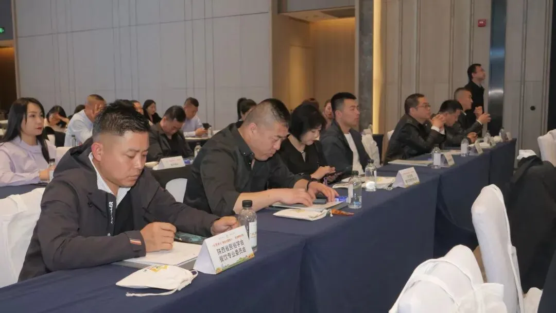 川陕农餐携手拓市场 地标万里行饮食文化中心助力2026年“天府粮仓”精品走进三秦