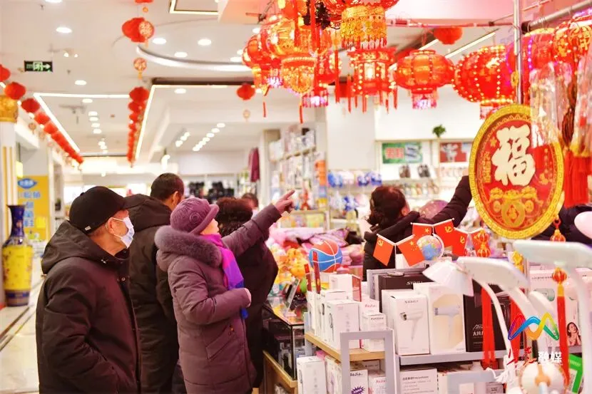 长治年货市场“火旺”!