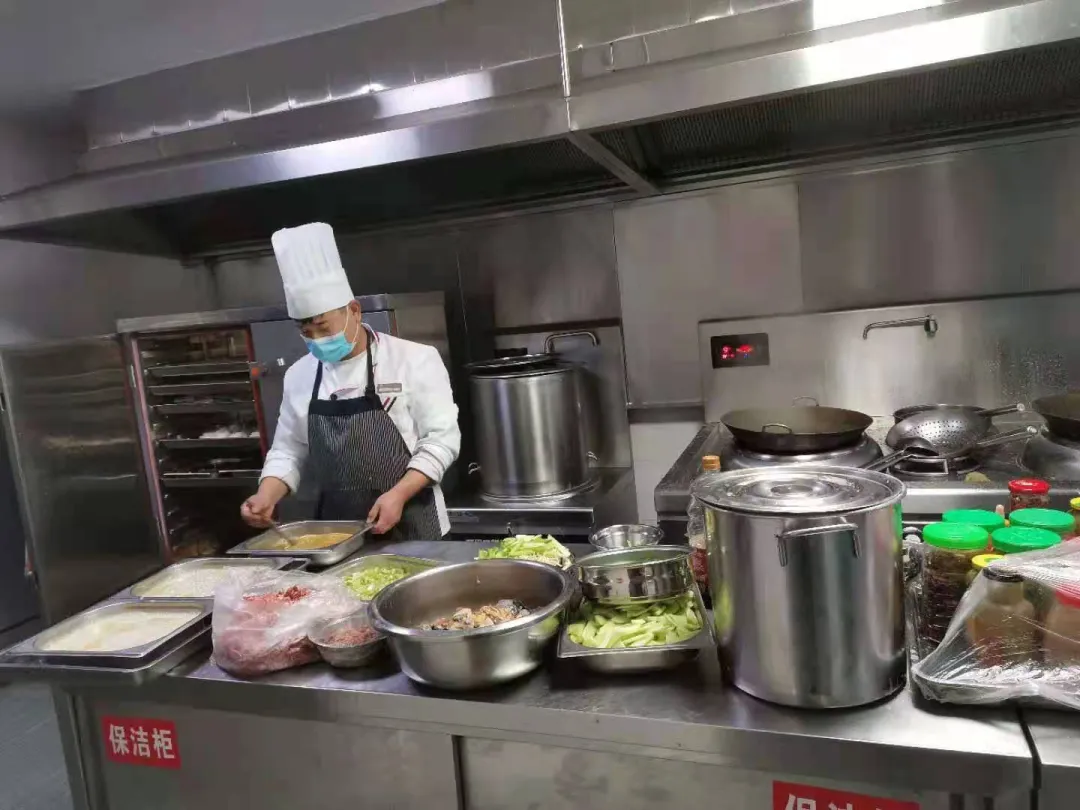 江城市场监管局顺利完成两会食品安全保障任务