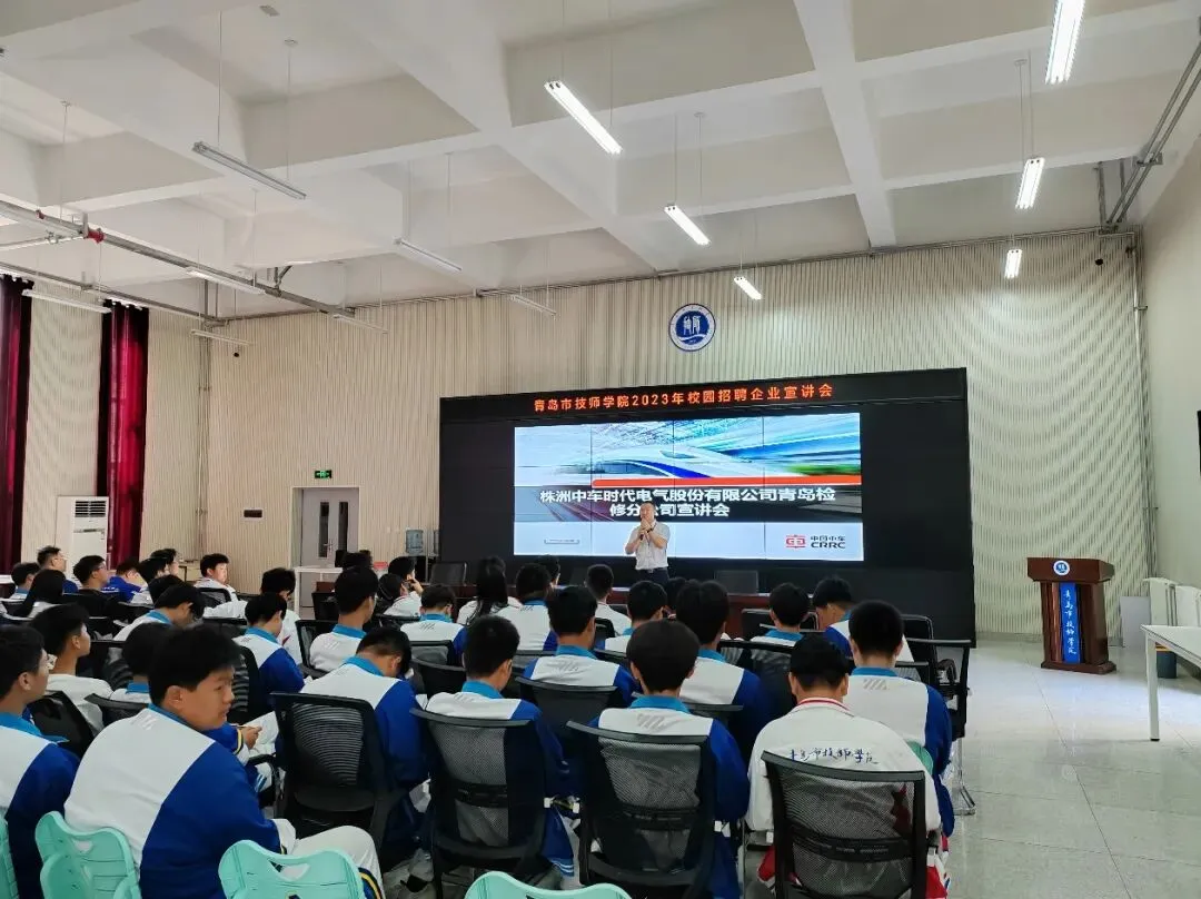 就业市场“香饽饽” 学院学生“好抢手”