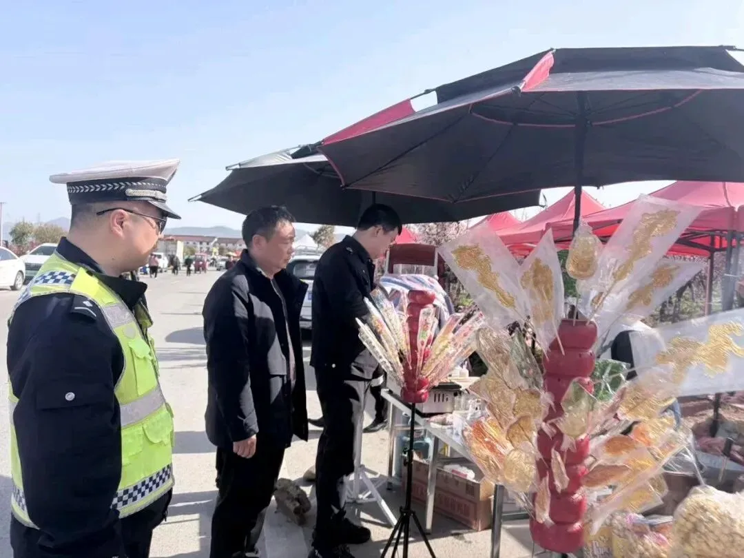 春风十里花海美 市场监管护安康