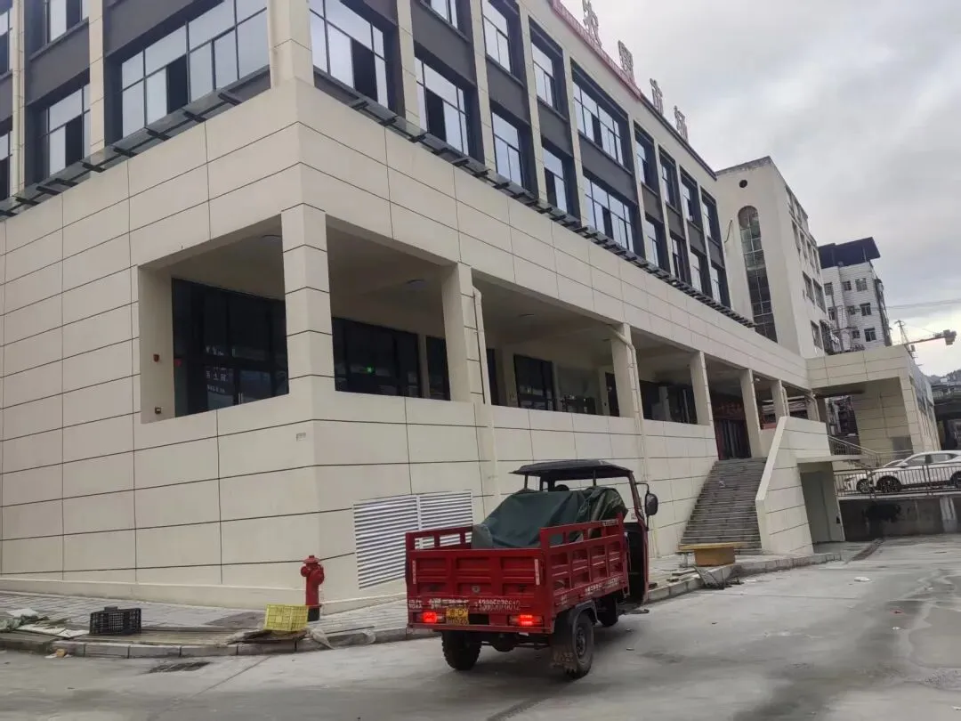 你要去逛逛改造升级后的香树园农贸市场吗