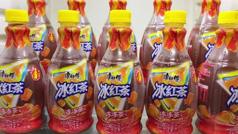 茶饮料市场座次重排:农夫山泉215.96亿登顶,康师傅206.03亿退居次席