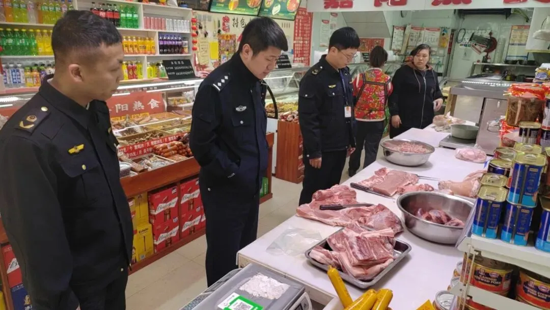 蛟河市市场监督管理局新站分局联合公安部门开展肉制品经营环节专项检查
