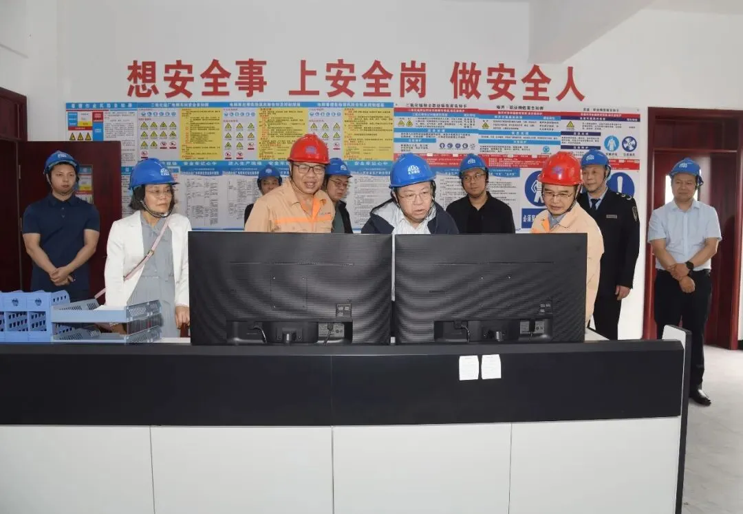 自治区市场监管局调研组到来宾开展有色金属标准化工作调研